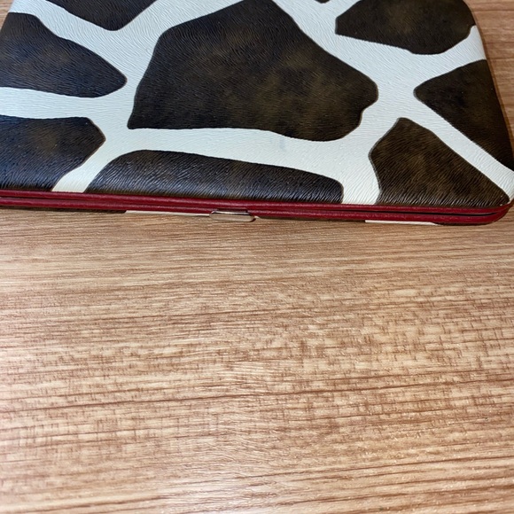 Animal Print Card Holder Clasp Wallet Credit Card/ID slots. - Picture 3 of 6